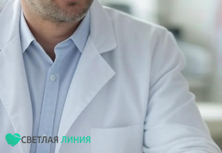 Врач наркологической клиники